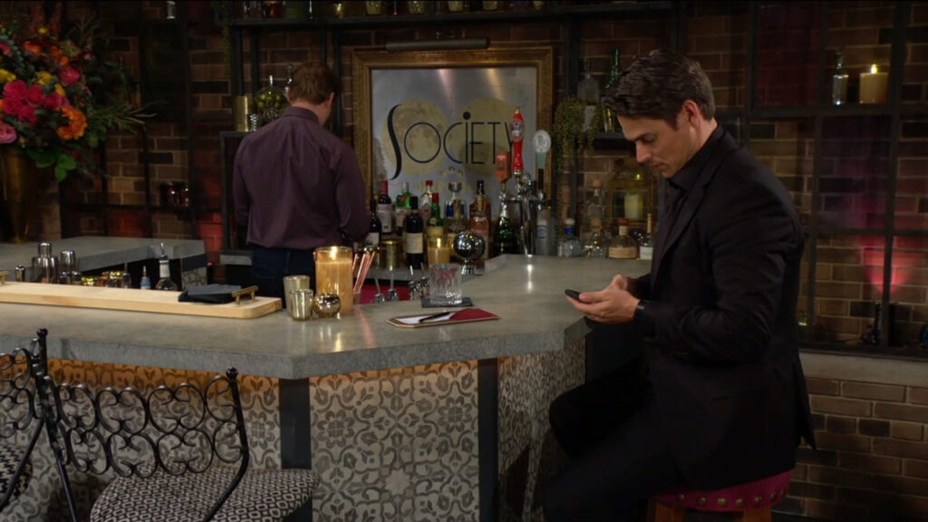 Billy gets a phone call from Chelsea - Y&R Recap for Nov 17, 2022