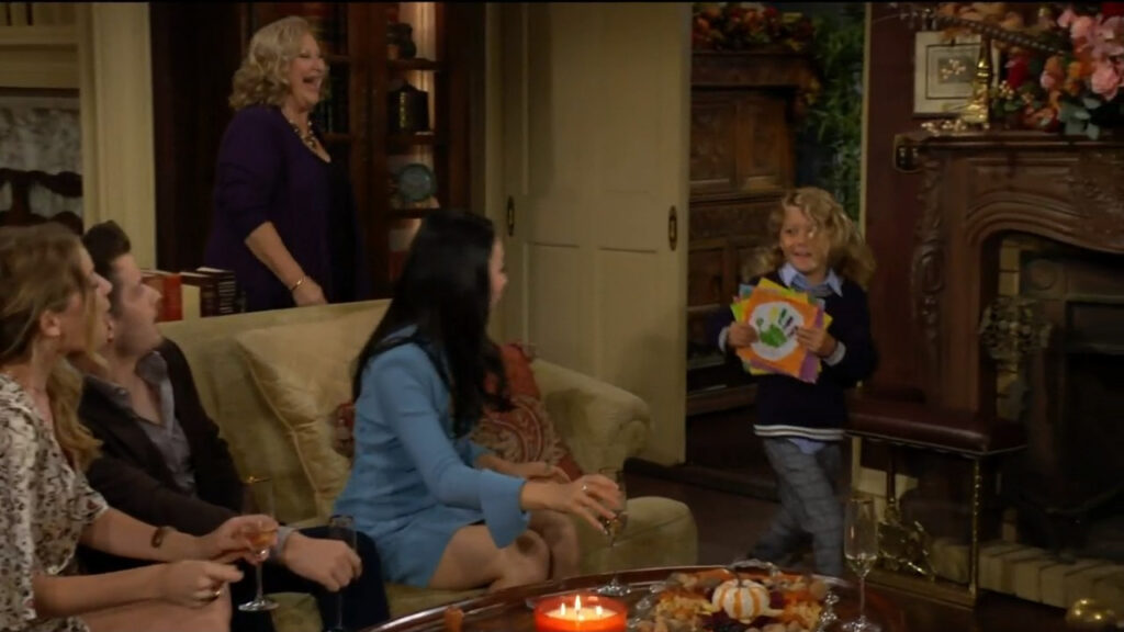 Harrison gives out his hand-print turkeys to everyone - Y&R Recap for November 23, 2022