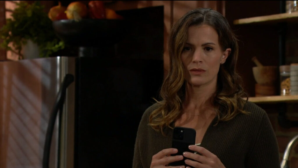 Chelsea gets a call from Billy, but doesn't answer - Young and Restless Recaps - yandrrecaps November 29, 2022