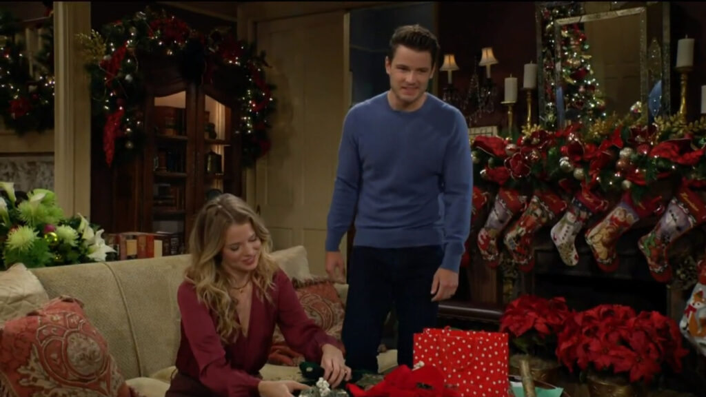 Kyle and Summer are in the Abbott living room talking about their upcoming trip to see Diane - Y&R Recap for Dec 21