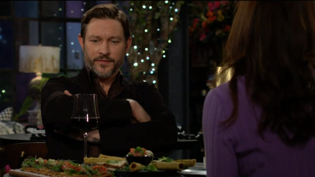 Daniel and Lily have dinner at Society - Young and Restless Recap for Dec 6, 2022