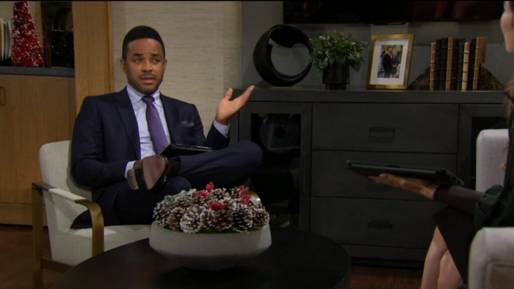 In his office, Nate talks to Victoria about their L.A. trip - Young and Restless Recap Dec 13, 2022