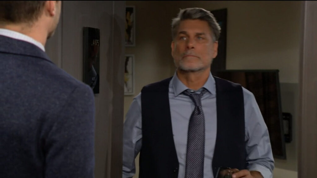 Kyle tells Jeremy Stark to leave his mother alone - Young and Restless Recap for Dec 5, 2022