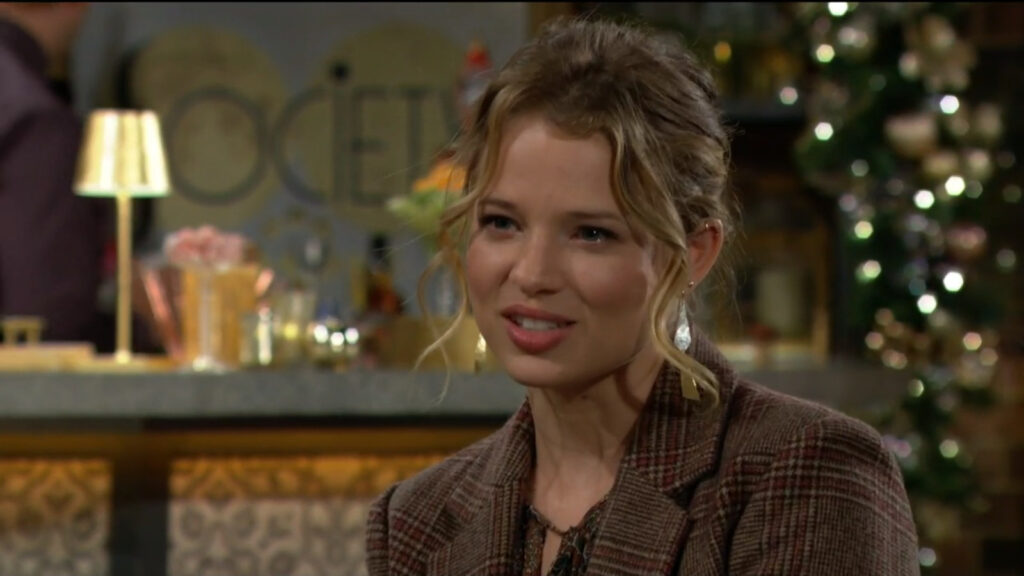 Summer tells Phyllis that she's fired - Young and Restless Recap Dec 15, 2022