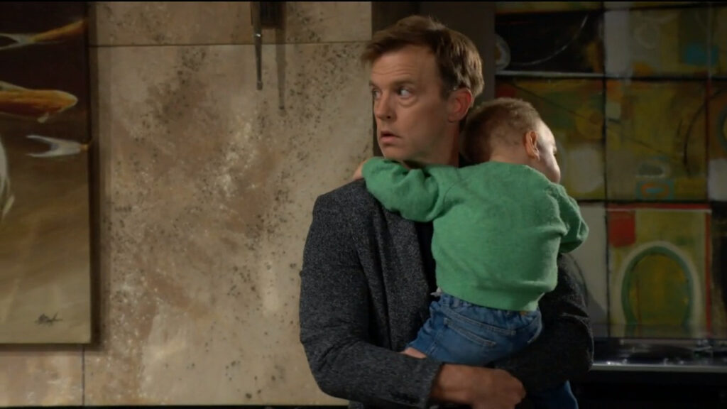 Tucker holds Dominic as Abby walks in - Young and Restless Recap for Dec 5, 2022