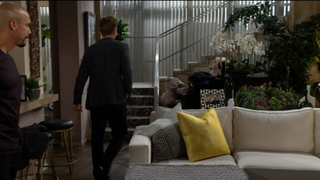 Tucker prepares to leave Devon's apartment when Abby arrives - Young and Restless Recap for Dec 5, 2022