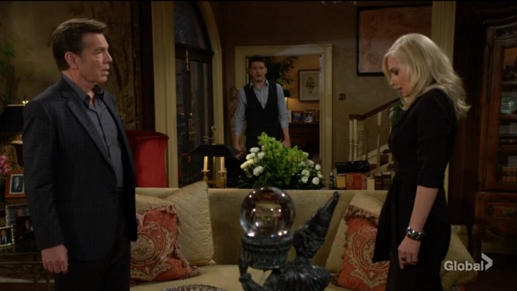 Kyle comes into the house as Jack and Ashley argue about Diane
