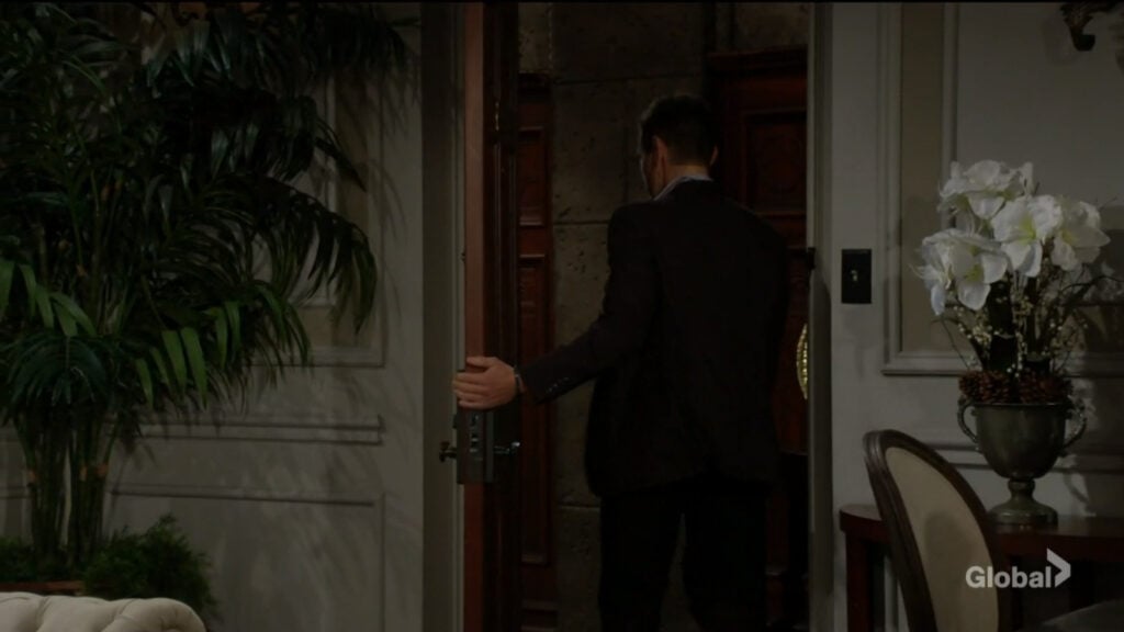 Daniel leaves his room.