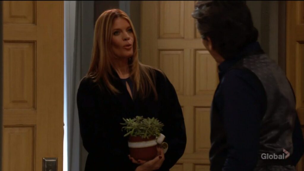 Phyllis Summers talks to Danny.
