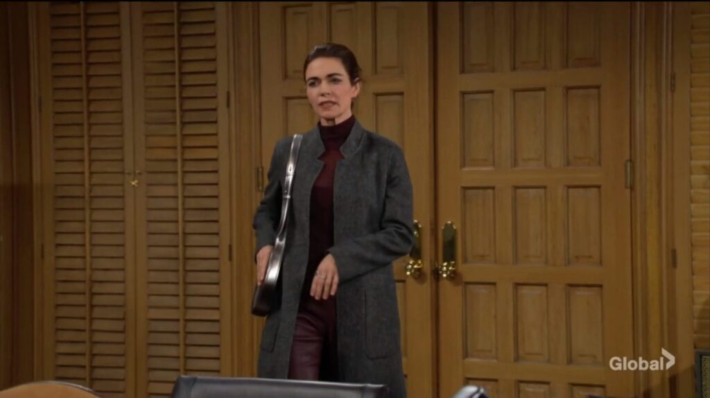 Victoria enters her mom's office.